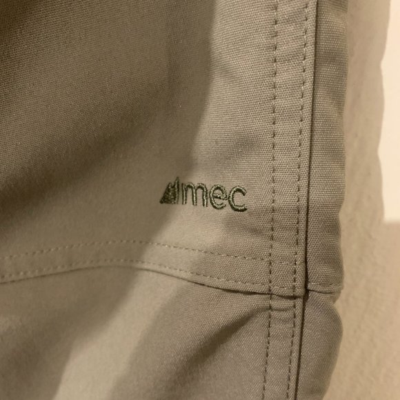 MEC Quick Dry Cargo Pants, Olive, Size 10 Reg - Picture 3 of 5